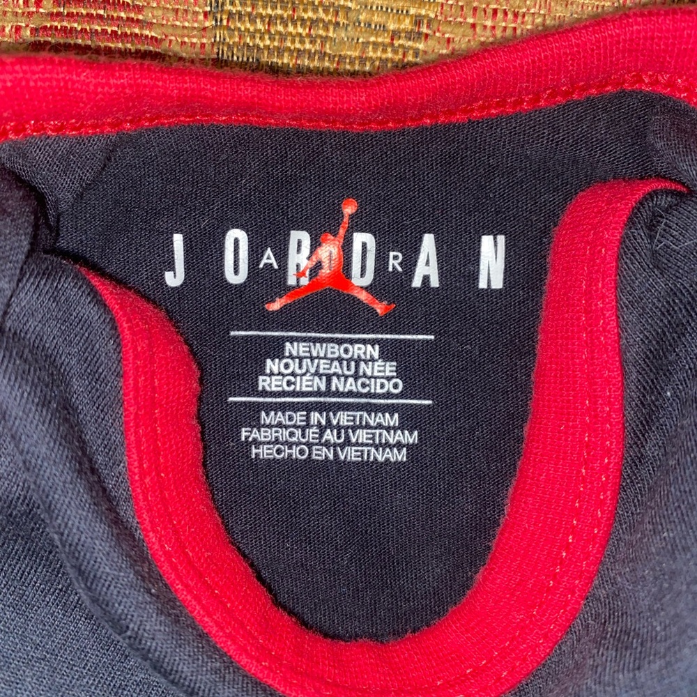 Pair of Jordan Onesies - newborn & 0-3M - Picture 3 of 6